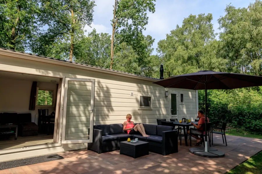 Holterberg Luxe Chalet buiten vooraanzicht