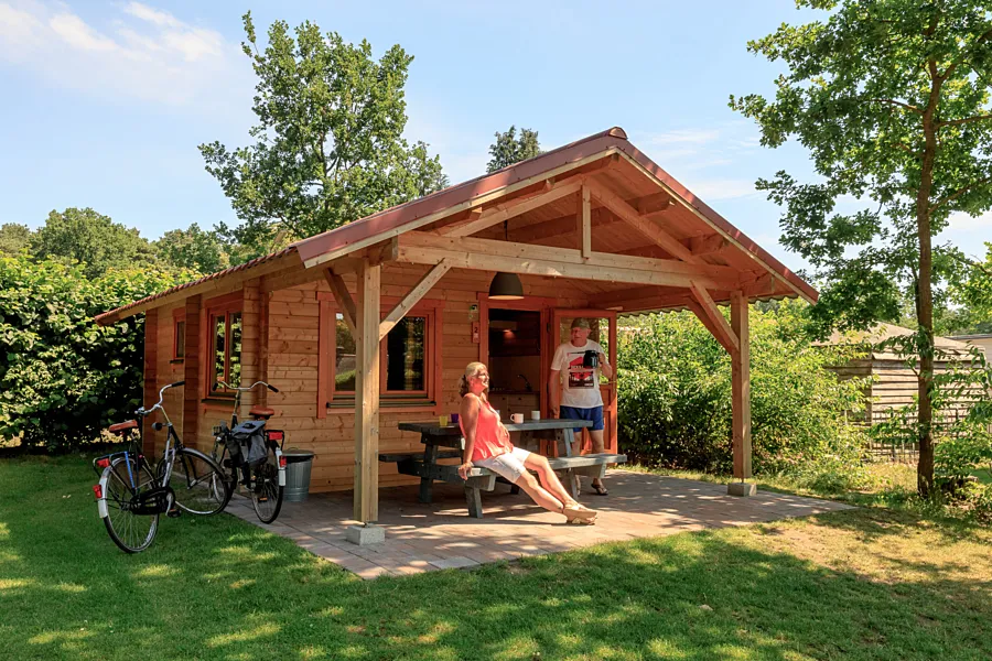 Holterberg Trekkershut de Luxe Buiten vooraanzicht