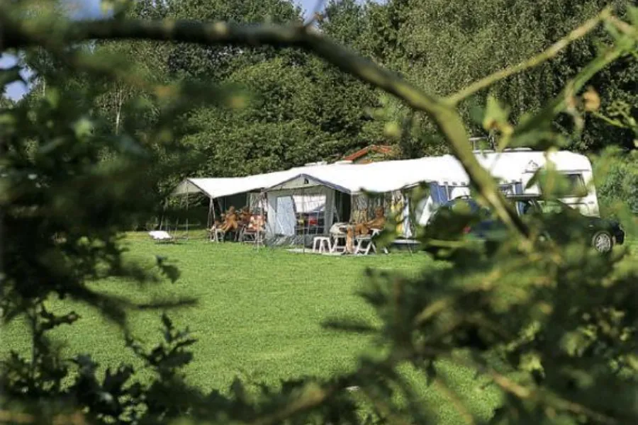 Camping de holterberg kamperen doorkijk
